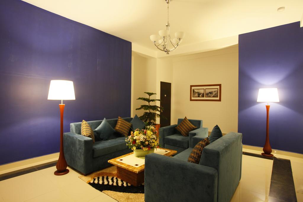 The Queensburry City Hotel Nuwara Eliya Dış mekan fotoğraf