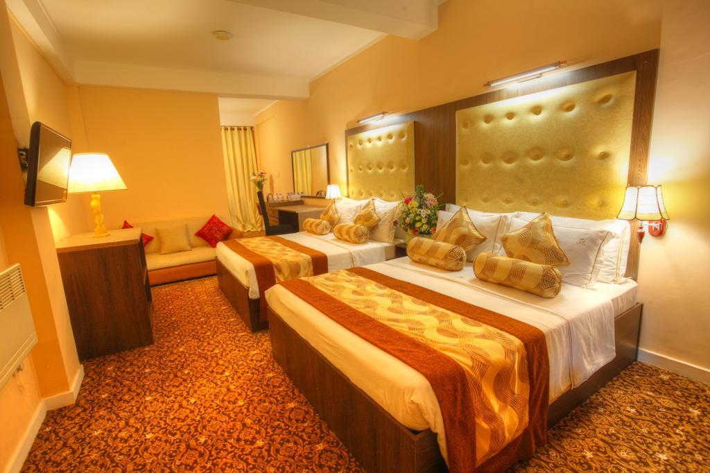 The Queensburry City Hotel Nuwara Eliya Dış mekan fotoğraf